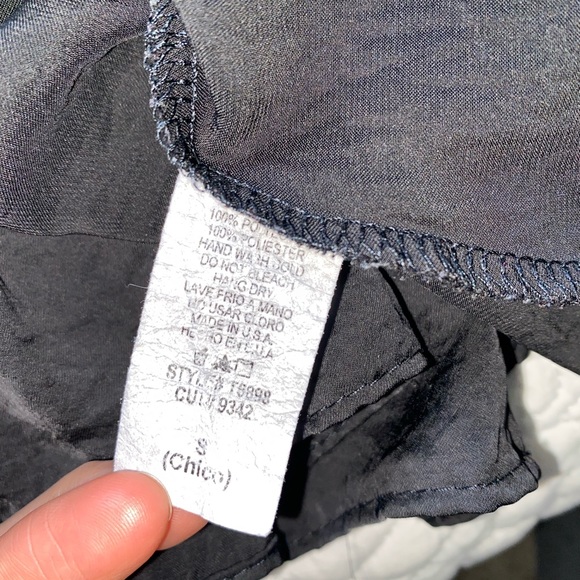 Dramatic Peplum Blouse - Picture 4 of 4